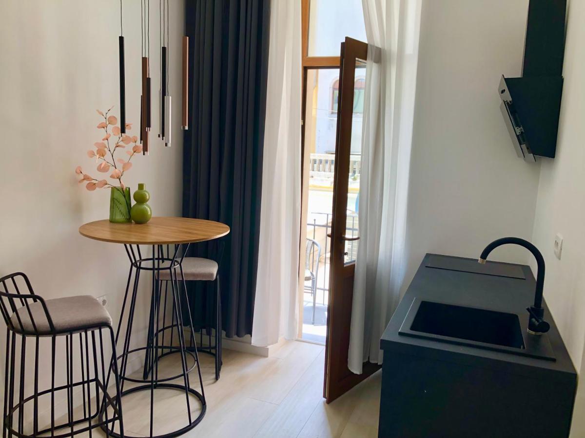 Hedone City Luxury Apartments With Free Parking Пула Екстер'єр фото