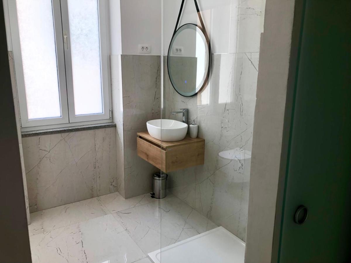 Hedone City Luxury Apartments With Free Parking Пула Екстер'єр фото