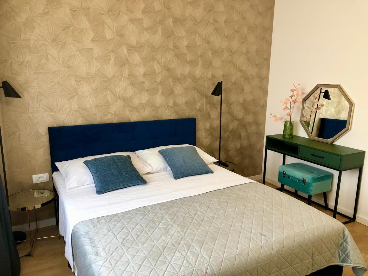 Hedone City Luxury Apartments With Free Parking Пула Екстер'єр фото