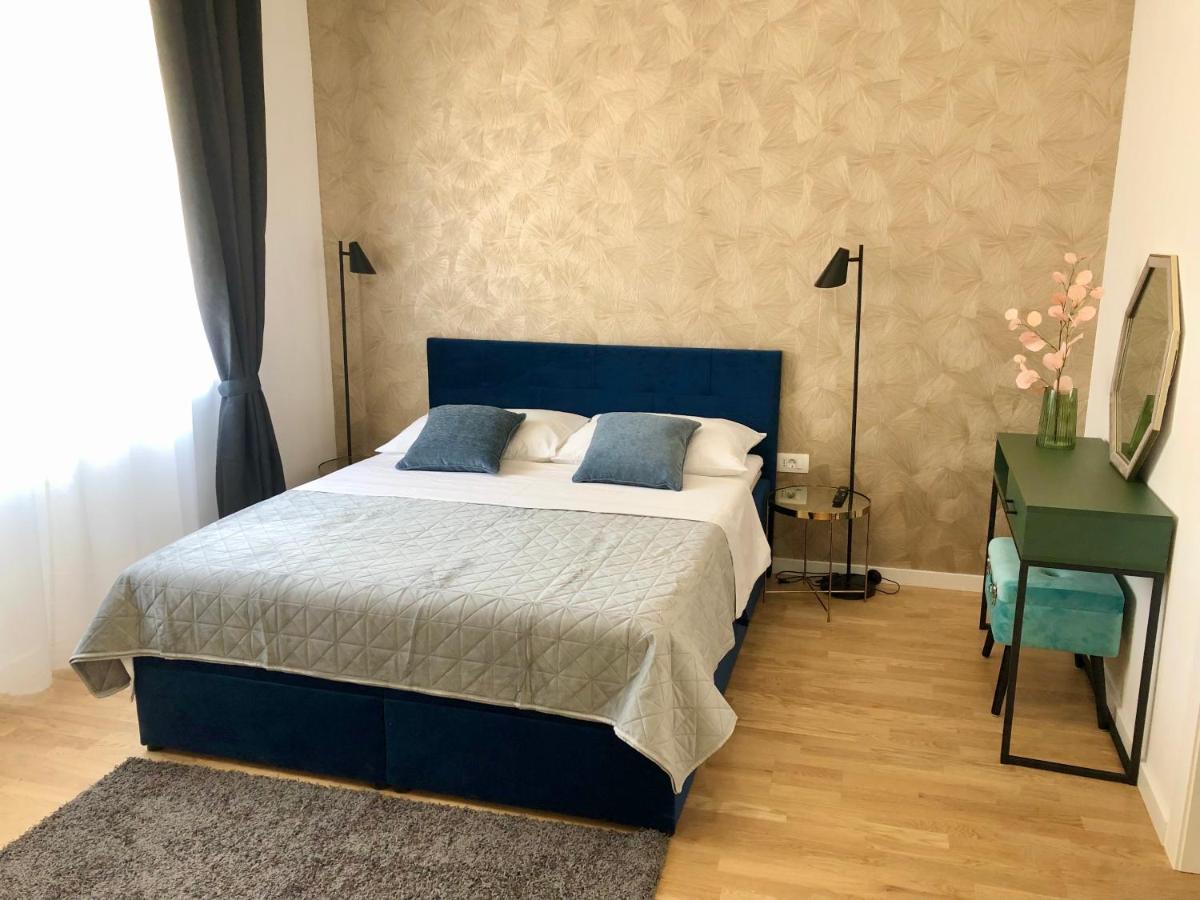 Hedone City Luxury Apartments With Free Parking Пула Екстер'єр фото