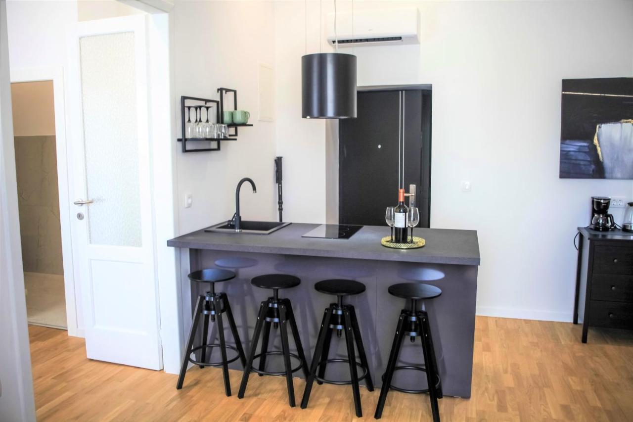 Hedone City Luxury Apartments With Free Parking Пула Екстер'єр фото