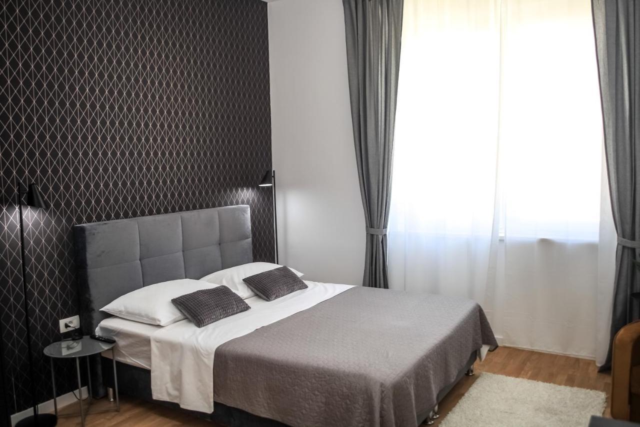 Hedone City Luxury Apartments With Free Parking Пула Екстер'єр фото