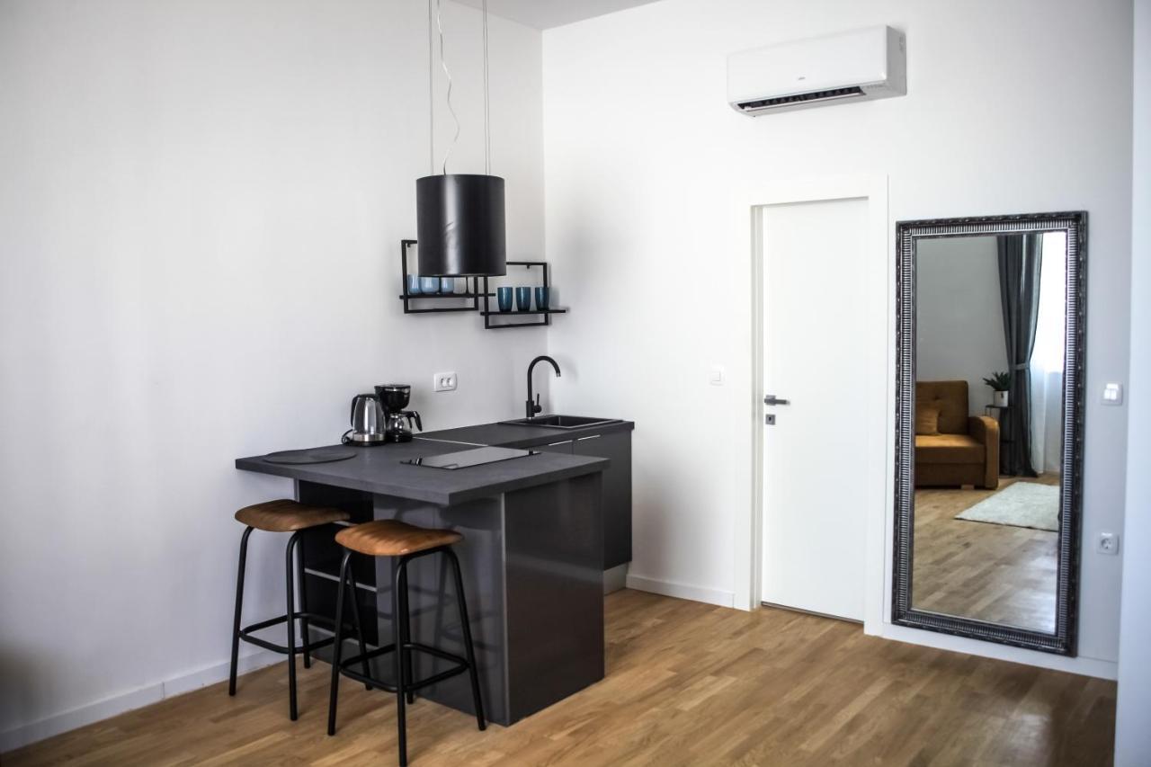 Hedone City Luxury Apartments With Free Parking Пула Екстер'єр фото